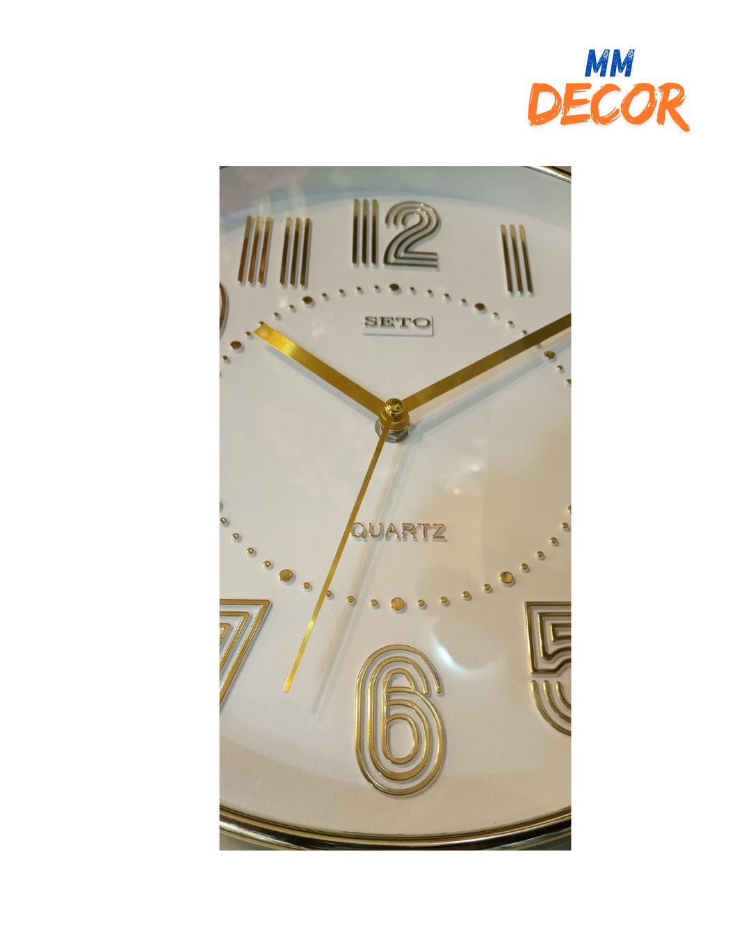 Elegant Gold Wall Clock - Modern Design, Stylish Home Décor, Luxury Timepiece for Living Room & Office